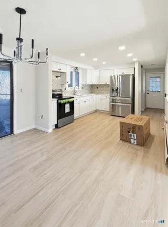 $3,500 | 47 Crestwood Drive, Manchester, CT 06040