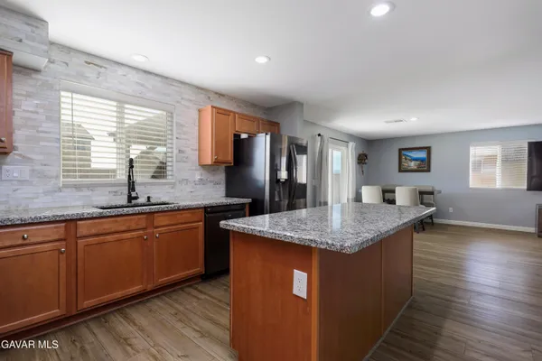 $530,000 | 43106 Sondi Drive, Lancaster, CA 93536