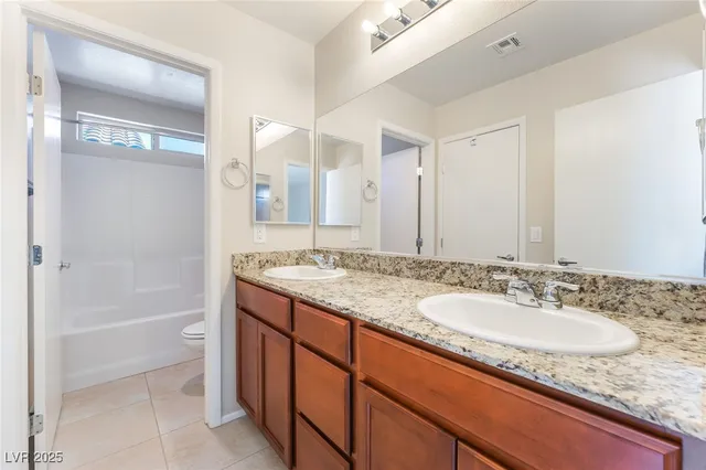 $2,350 | 6111 Scarlet Leaf Street, Las Vegas, NV 89148