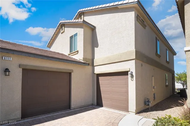 $2,350 | 6111 Scarlet Leaf Street, Las Vegas, NV 89148