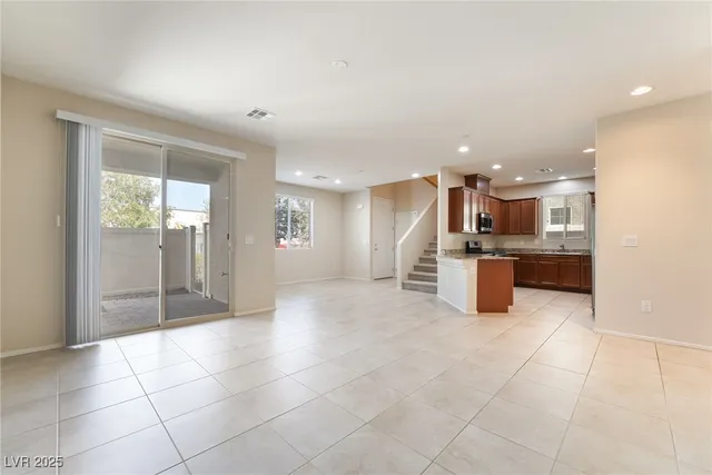 $2,350 | 6111 Scarlet Leaf Street, Las Vegas, NV 89148