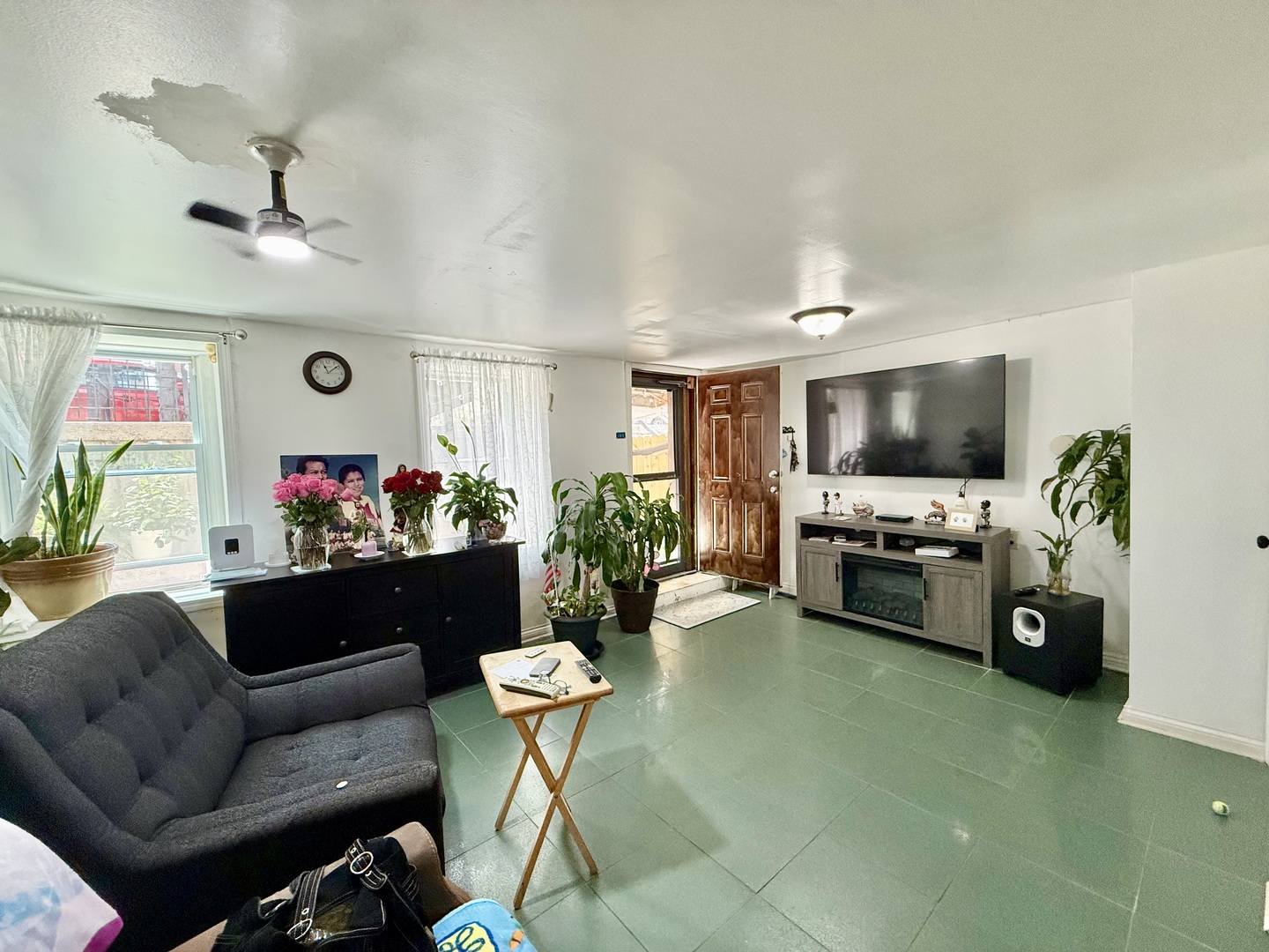 2012 West 21st Place Chicago, IL 60608 - Photo 2 of 49