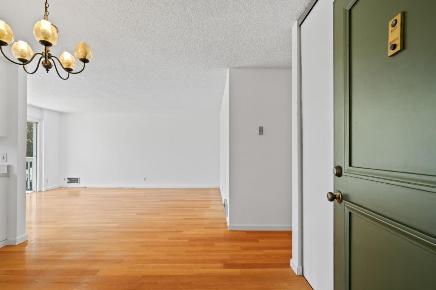 1083 Reed Avenue, Unit D Sunnyvale, CA 94086 - Photo 2 of 26