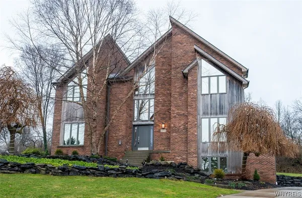 $789,900 | 4892 Eastbrooke Place, Clarence, NY 14221