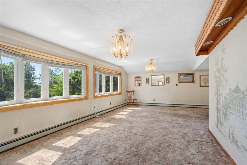 11 Pocono Road Worcester, MA 01605 - Photo 7 of 32