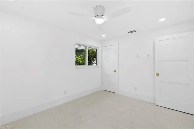 $344,900 | 17 Knights Bridge Road, Naples, FL 34112