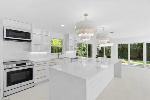 $344,900 | 17 Knights Bridge Road, Naples, FL 34112