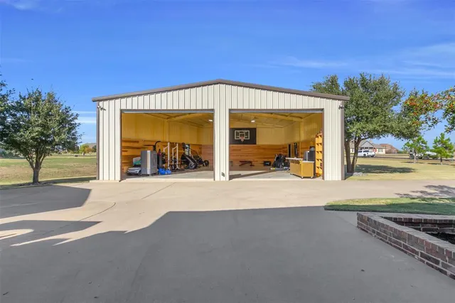 a view of a house with a outdoor space