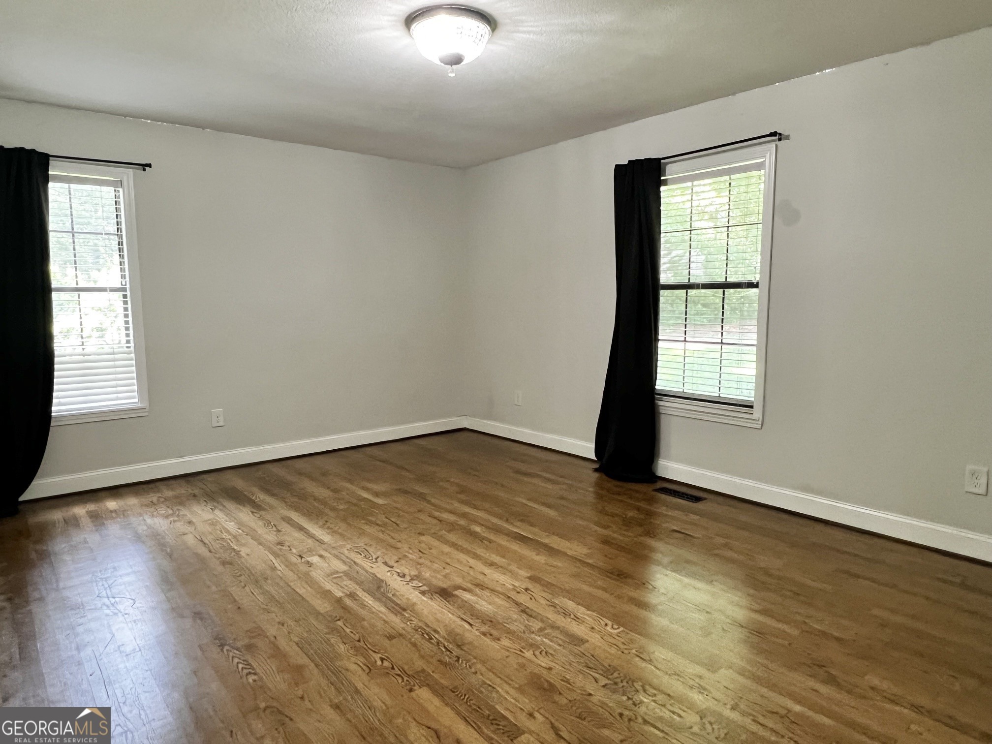 416 Glade Road Mount Airy, GA 30563 - Photo 29 of 53 Spacious Guest Bedroom