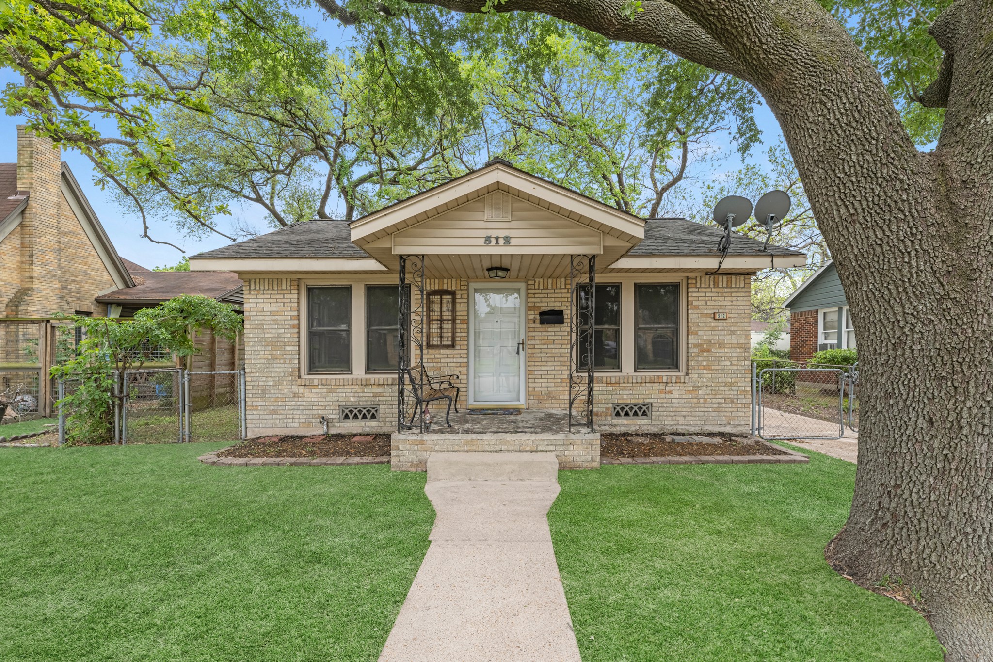 512 Gale Street Houston, TX 77009 - Photo 2 of 22