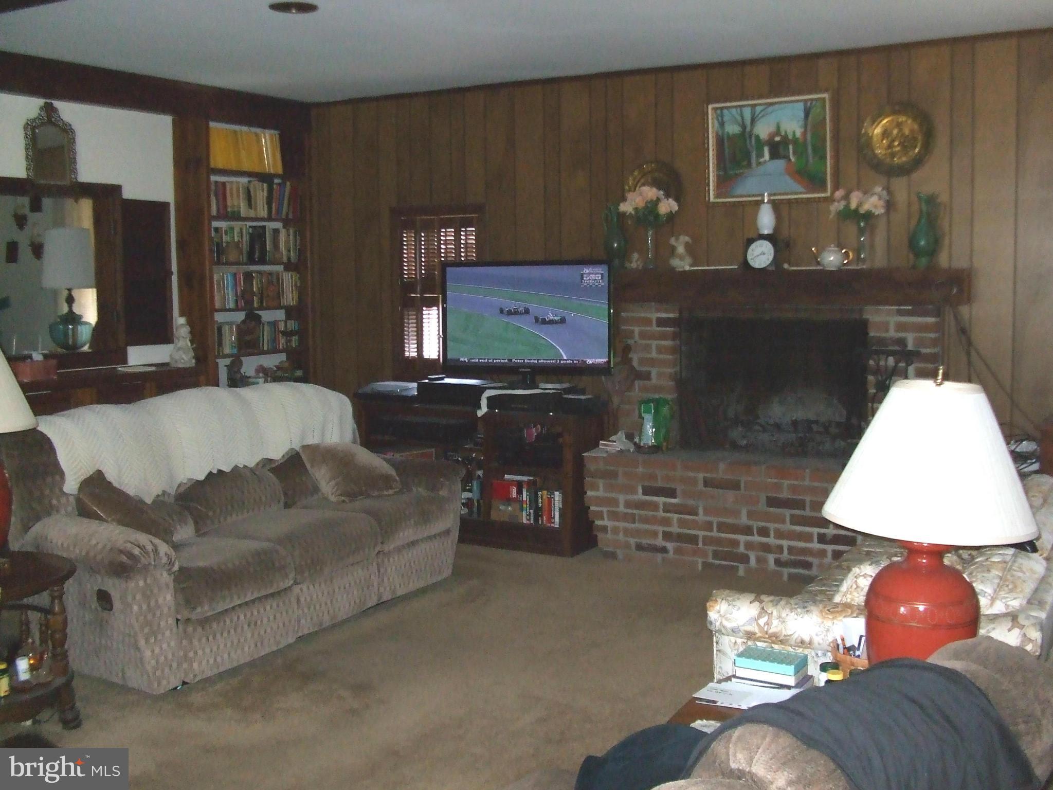1040 Ebenezer Church Road Rising Sun, MD 21911 - Photo 5 of 5 Living Room