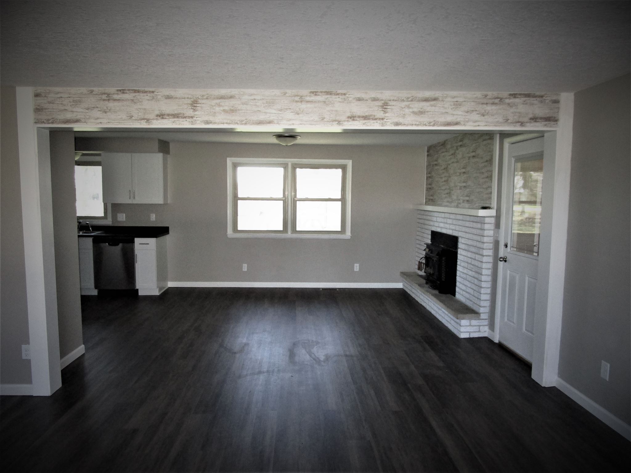 946 Yorktown Road Decatur, IN 46733 - Photo 4 of 25