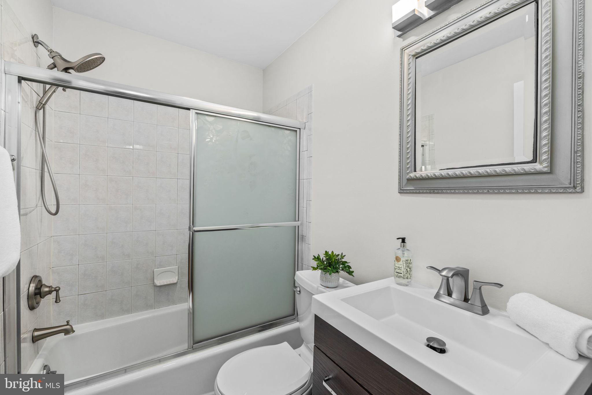 10612 Ordway Drive Silver Spring, MD 20901 - Photo 17 of 36 Full Bathroom