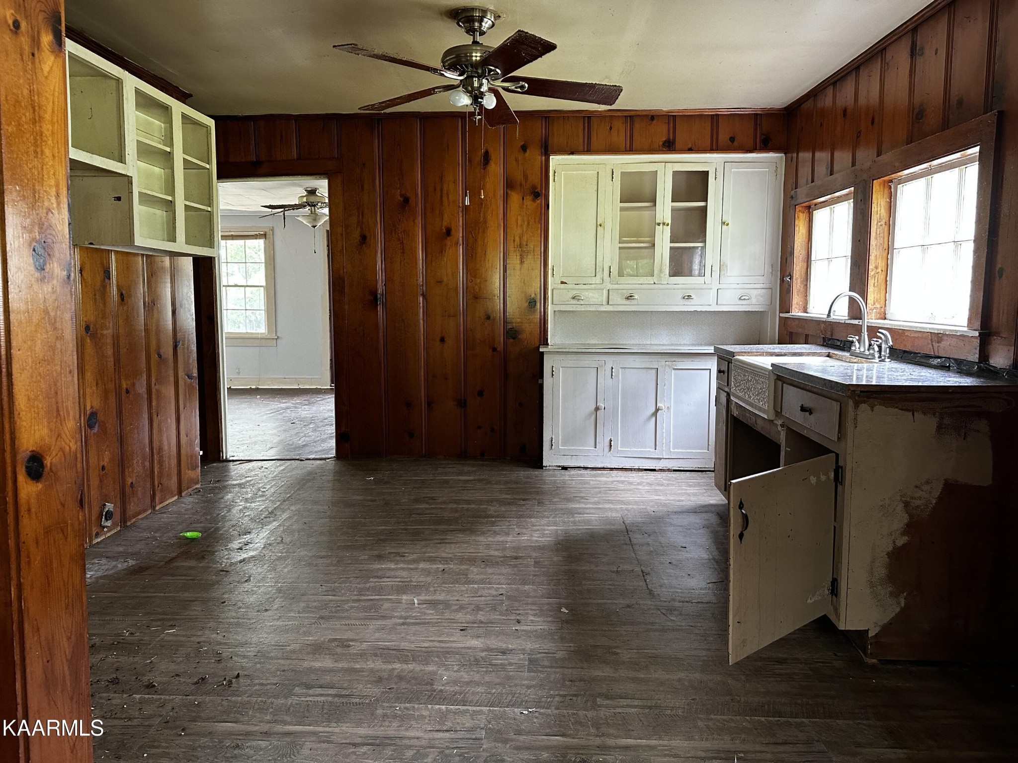 9314 East Emory Road Corryton, TN 37721 - Photo 13 of 37