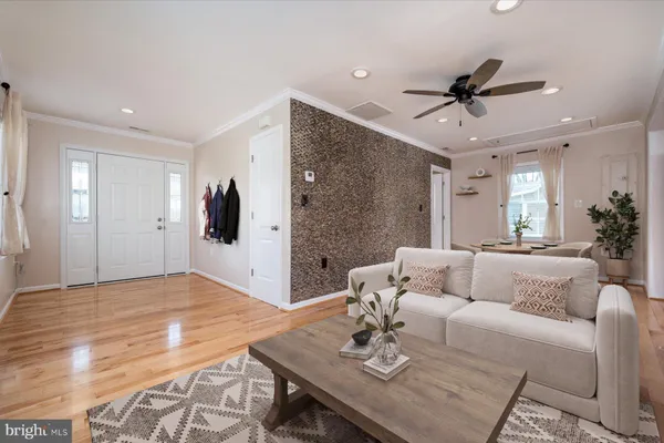 $375,000 | 5646 Deale Churchton Road, Churchton, MD 20733