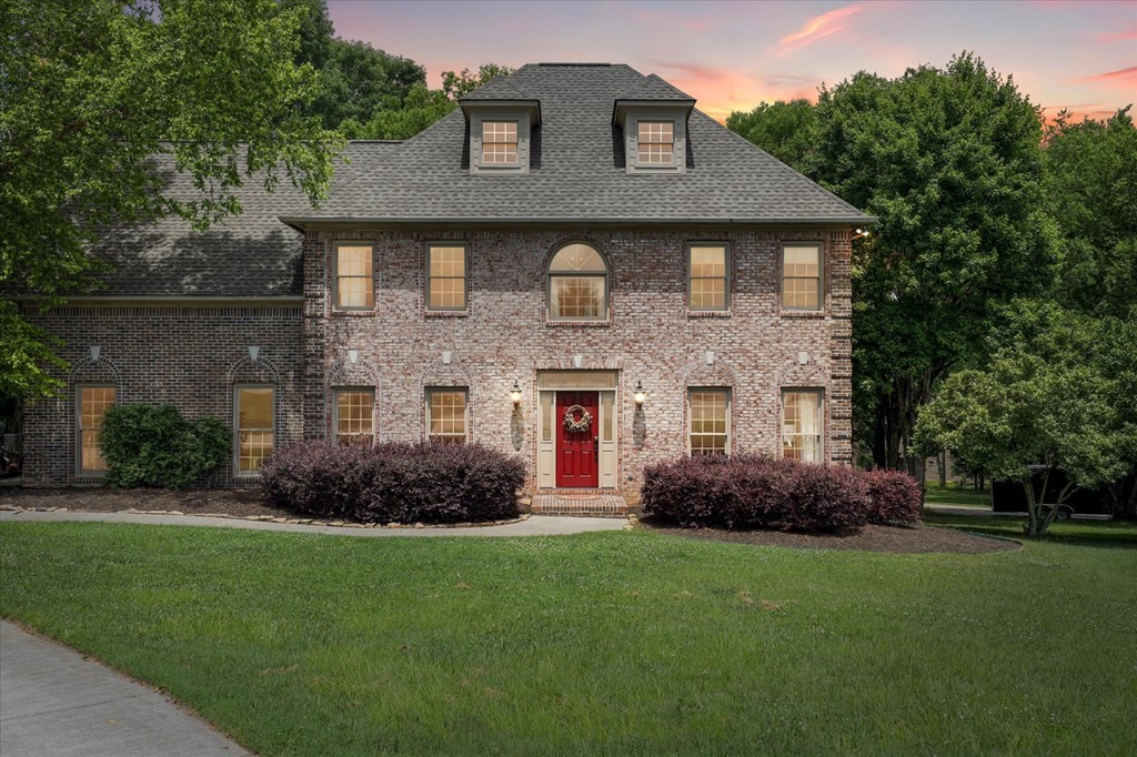 850 Spring Lea Sevierville, TN 37862 - Photo 3 of 57 Gallery Image 3