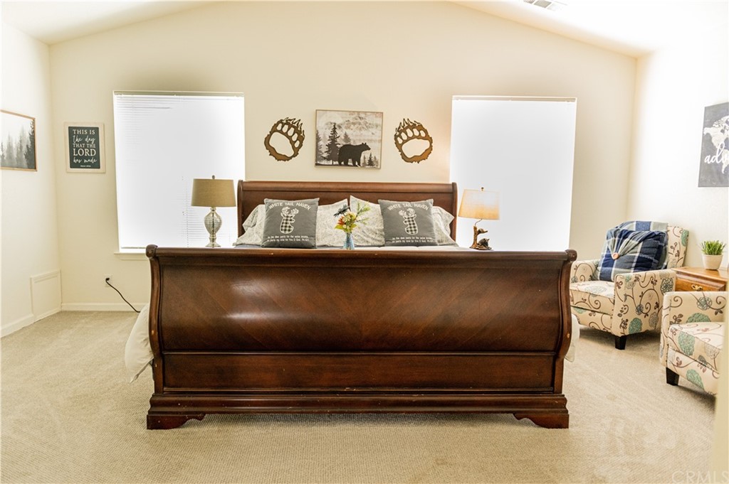39301 Moonray Lane Oakhurst, CA 93644 - Photo 10 of 41 a living room with furniture