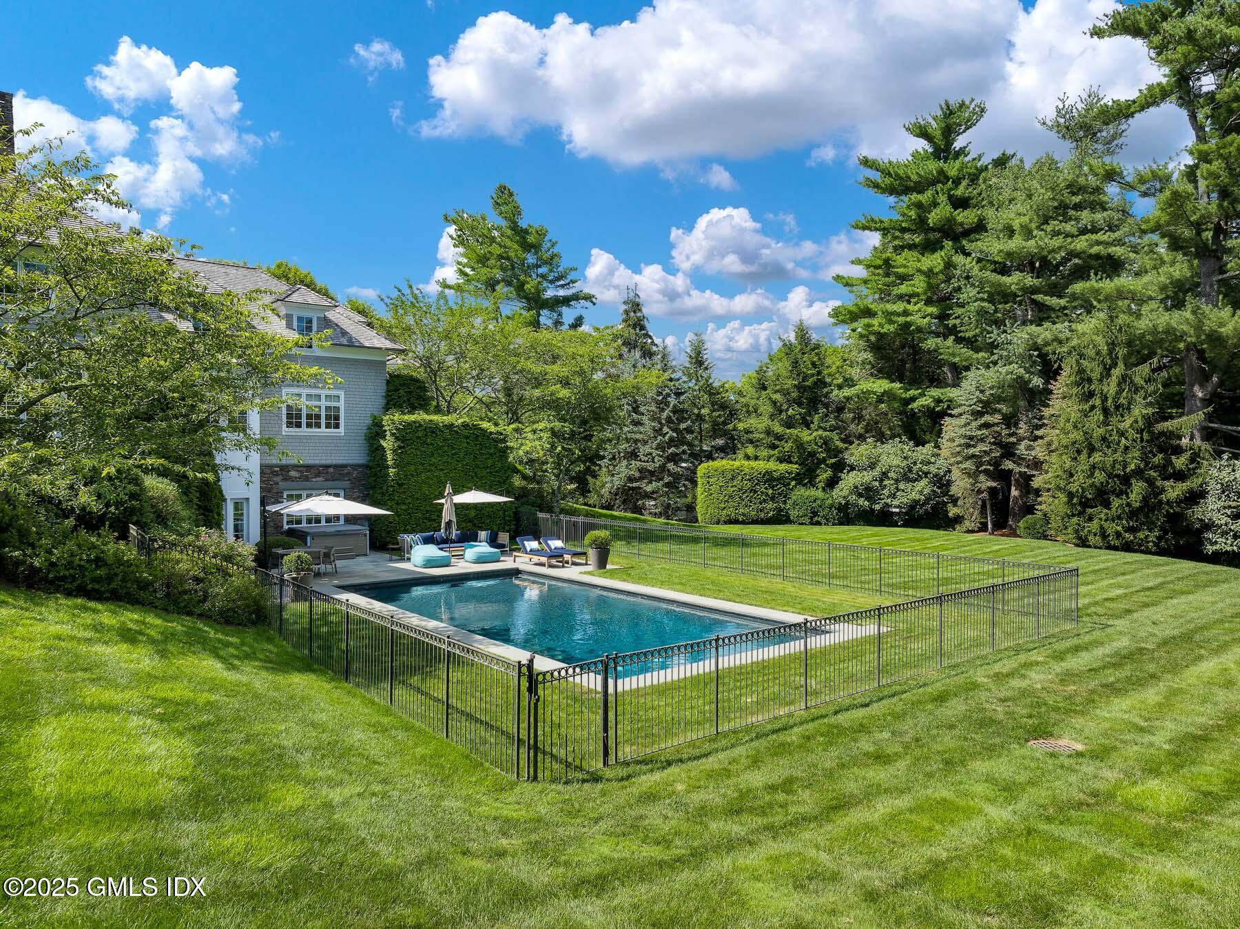 10 Copper Beech Road Greenwich, CT 06830 - Photo 36 of 43 Pool
