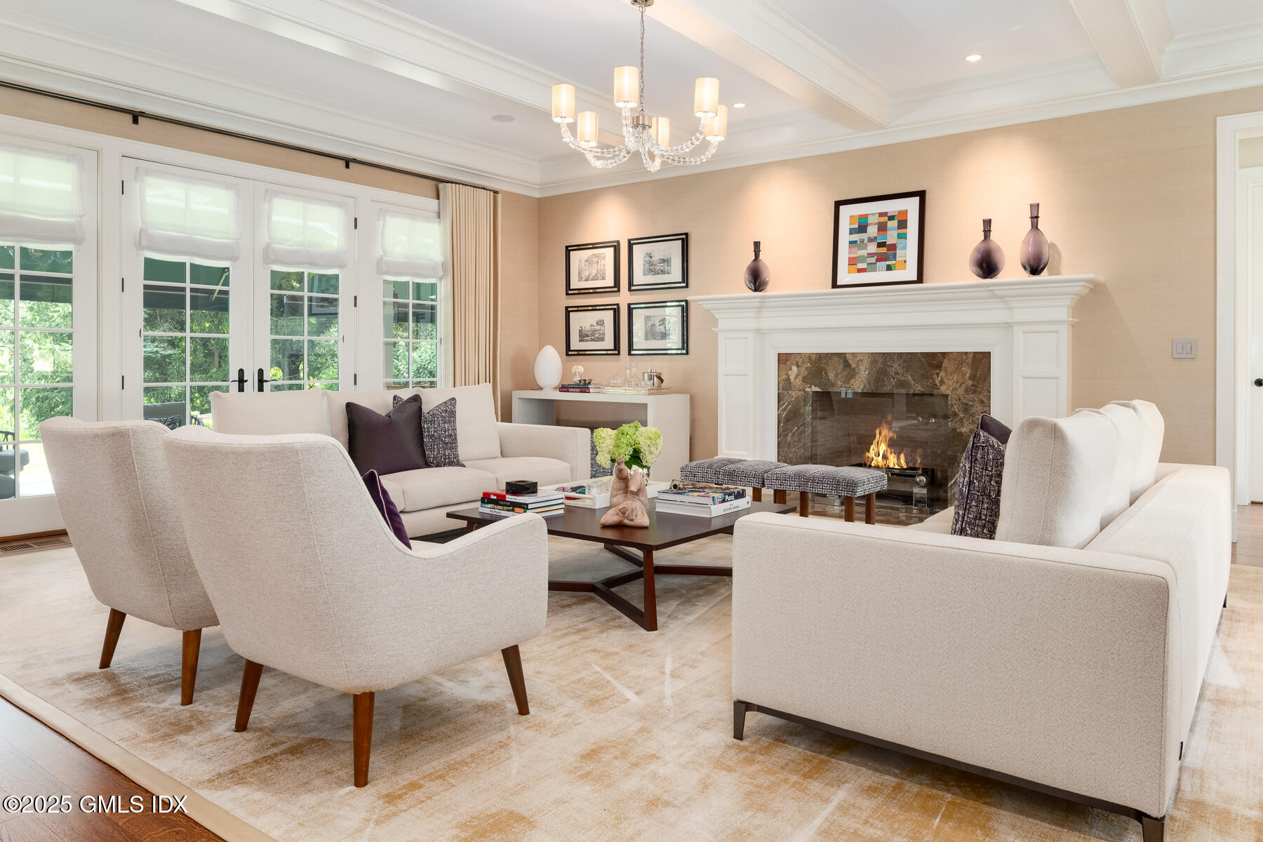 10 Copper Beech Road Greenwich, CT 06830 - Photo 6 of 43 Living Room