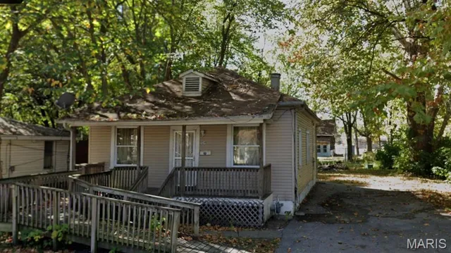 $20,000 | 1341 North 51st Street, Washington Park, IL 62204