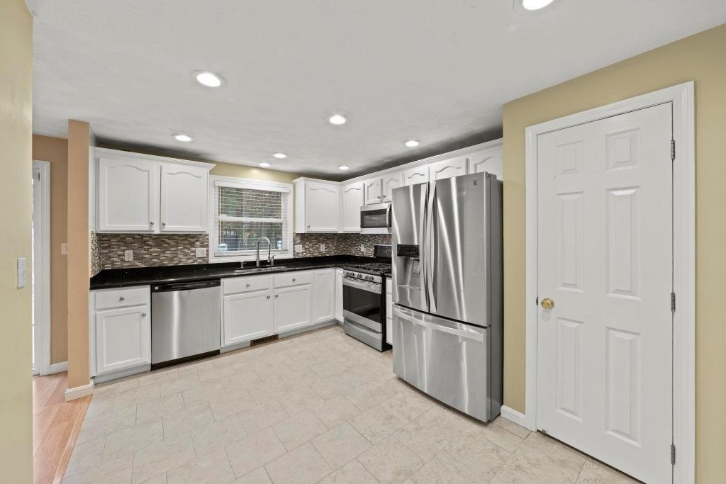1 Belva Road Billerica, MA 01862 - Photo 8 of 37 Gallery Image 8