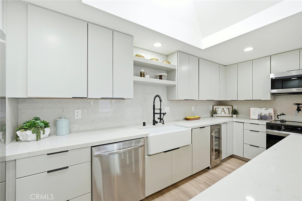 1462 Merion Way, Unit M2 30K Long Beach, CA 90803 - Photo 12 of 51