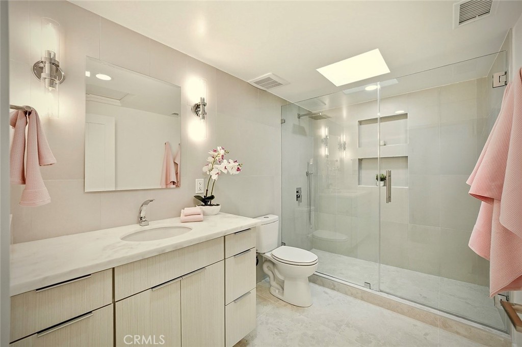 1462 Merion Way, Unit M2 30K Long Beach, CA 90803 - Photo 24 of 51