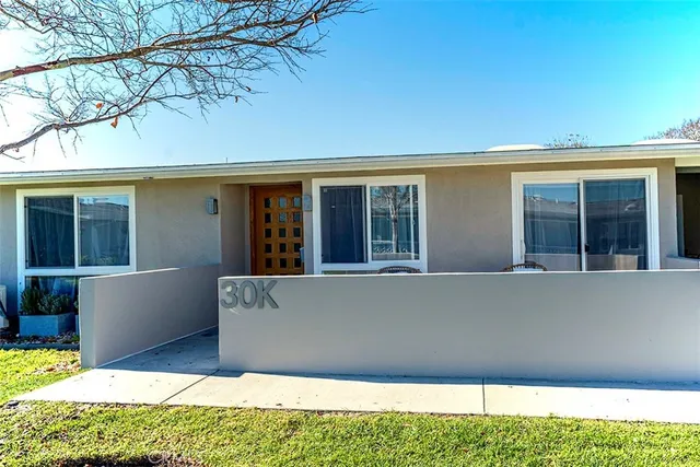 $724,500 | 1462 Merion Way, Unit M2 30K, Long Beach, CA 90803