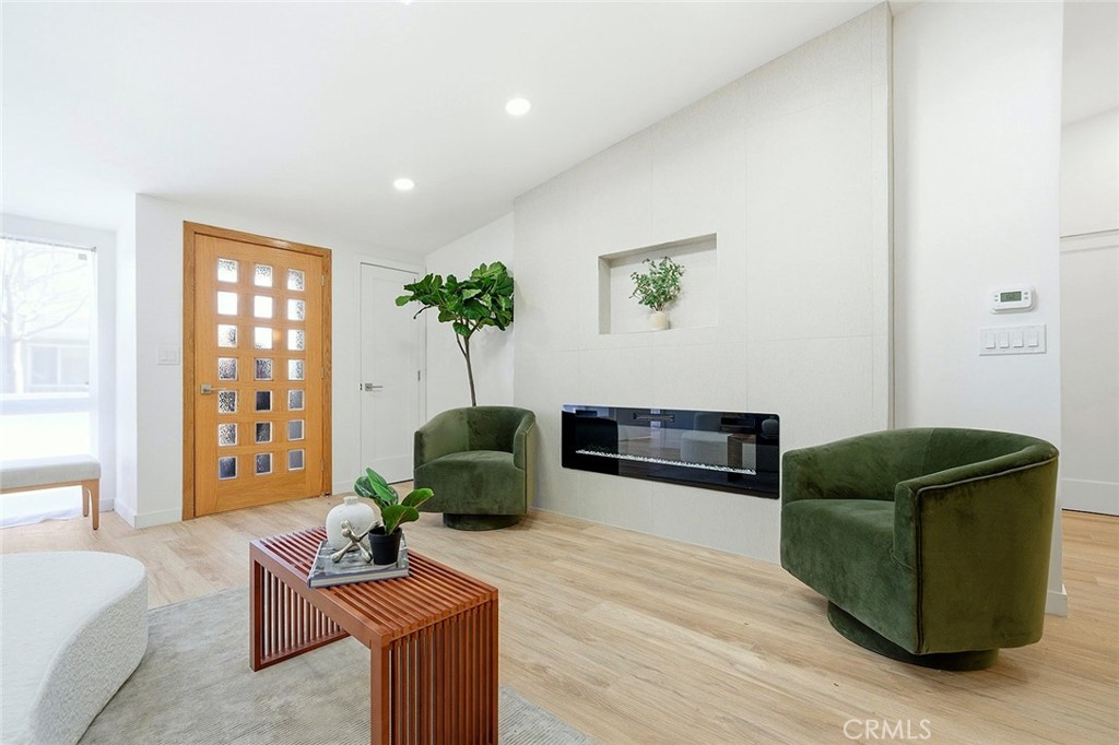 1462 Merion Way, Unit M2 30K Long Beach, CA 90803 - Photo 4 of 51