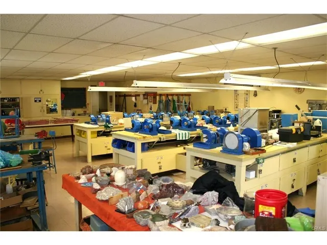 $724,500 | 1462 Merion Way, Unit M2 30K, Long Beach, CA 90803