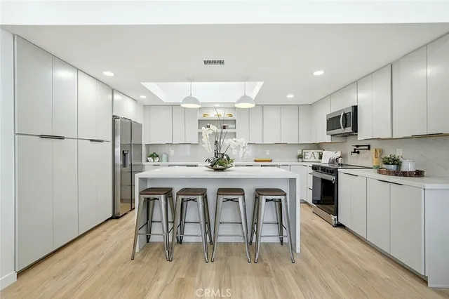 $724,500 | 1462 Merion Way, Unit M2 30K, Long Beach, CA 90803