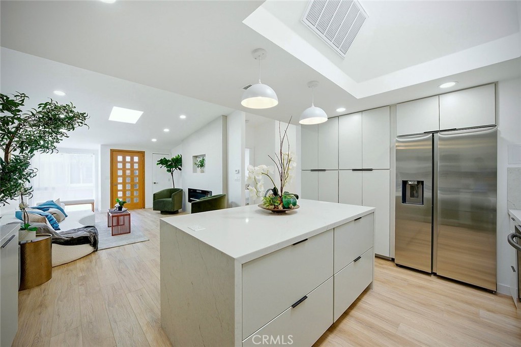 1462 Merion Way, Unit M2 30K Long Beach, CA 90803 - Photo 8 of 51