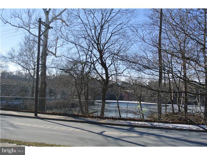 25 Cedar Grove Road Conshohocken, PA 19428 - Photo 2 of 14 Exterior Front