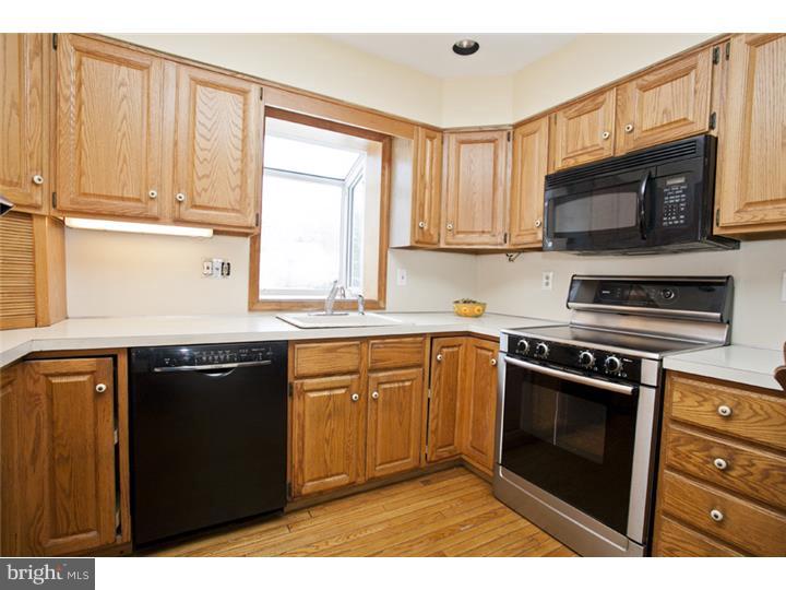 25 Cedar Grove Road Conshohocken, PA 19428 - Photo 3 of 14 Kitchen
