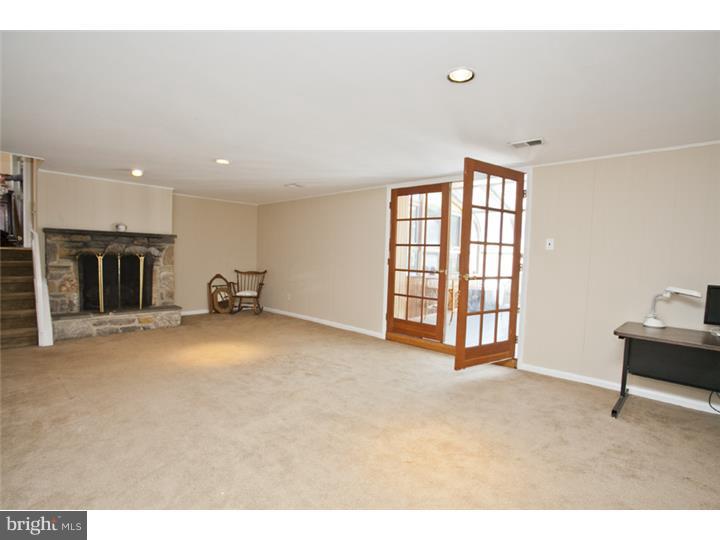 25 Cedar Grove Road Conshohocken, PA 19428 - Photo 9 of 14 Family Room
