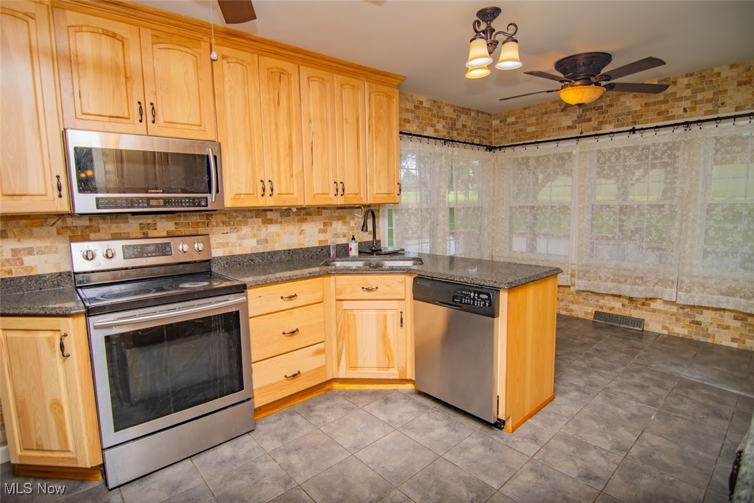 62239 Hillcrest Road Barnesville, OH 43713 - Photo 3 of 45