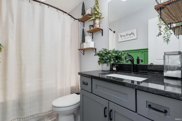 $549,900 | 28878 Bernice Drive, Elkhart, IN 46517