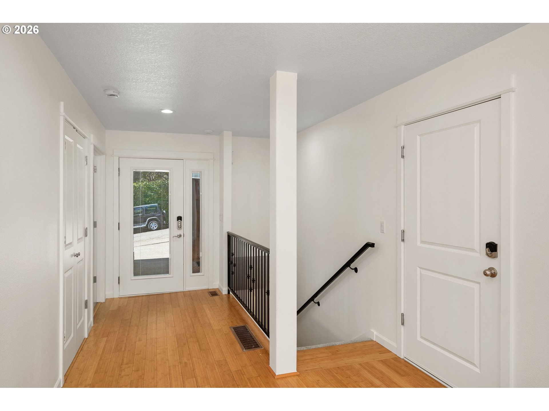 5844 Southwest Ralston Drive Portland, OR 97239 - Photo 4 of 43 a view interior of house and entryway