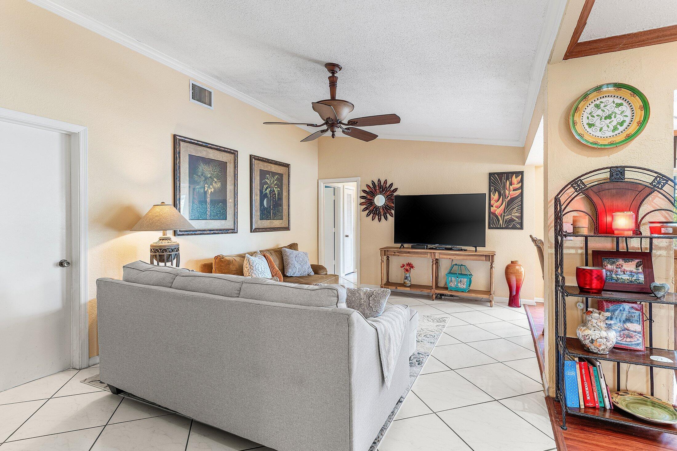 1421 Southwest 16th Street Boca Raton, FL 33486 - Photo 6 of 35 006-1421Southwest16thStreet-BocaRaton-FL
