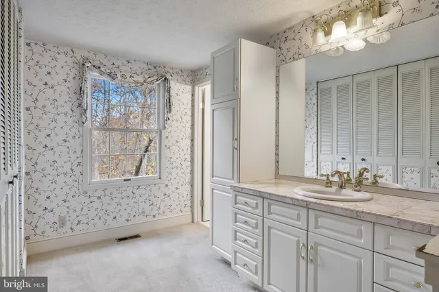 $599,000 | 109 Woodthrush Trail East, Medford, NJ 08055