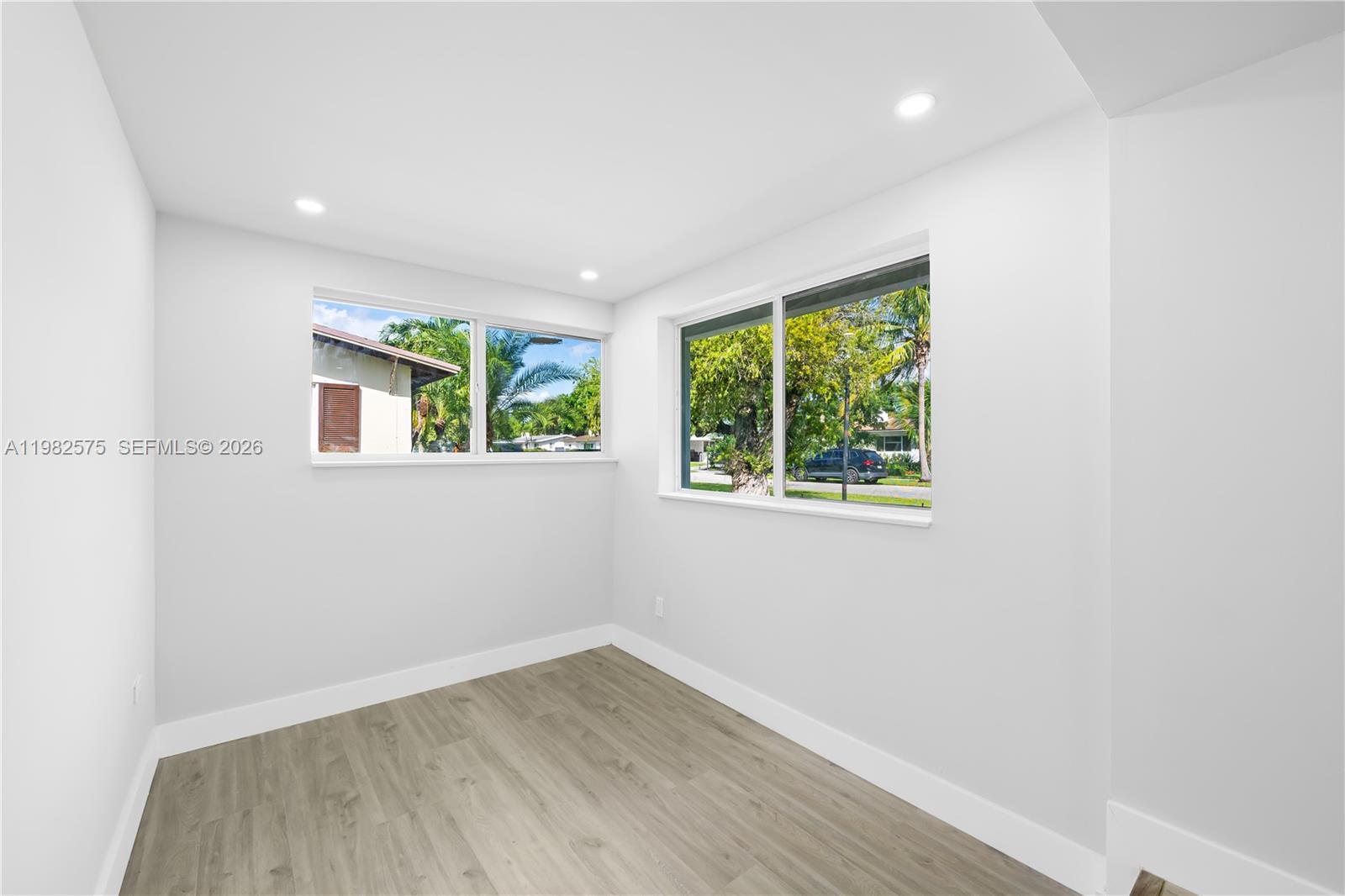 8560 Southwest 126th Terrace Miami, FL 33156 - Photo 9 of 24