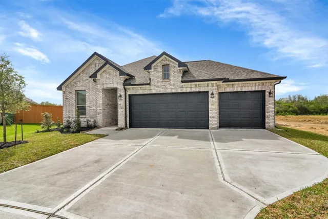 $353,990 | 173 Angelina Trail, Dayton, TX 77535