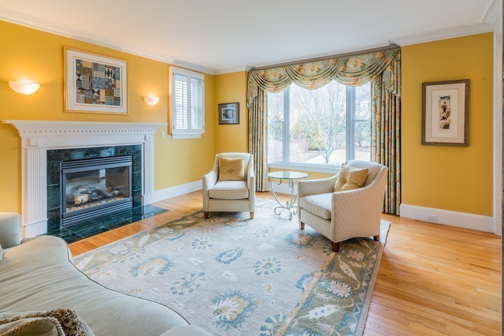 2 Hastings Road Weston, MA 02493 - Photo 9 of 26