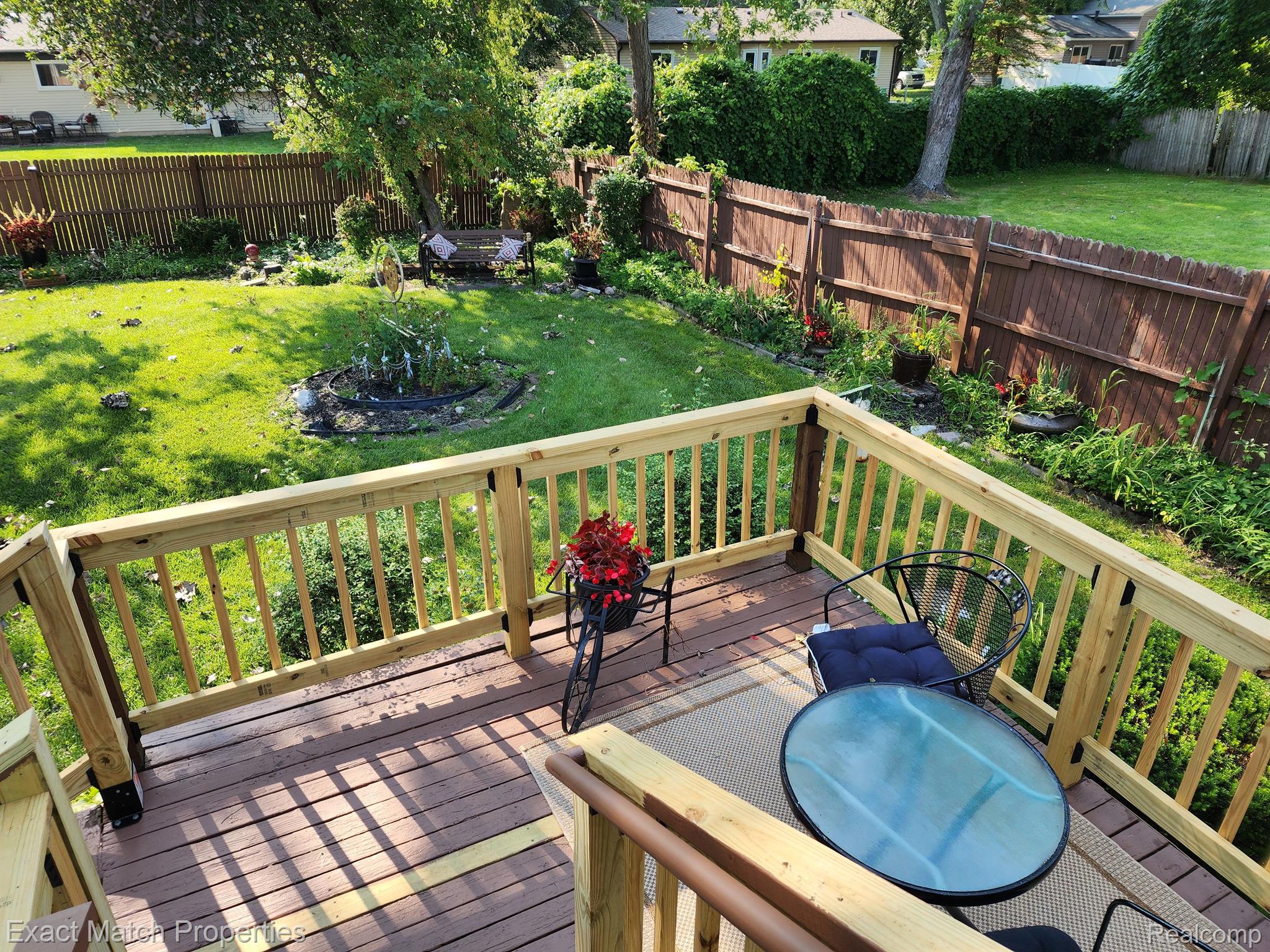 15904 Ridgebrook Path Romulus, MI 48174 - Photo 22 of 25 New deck railing.