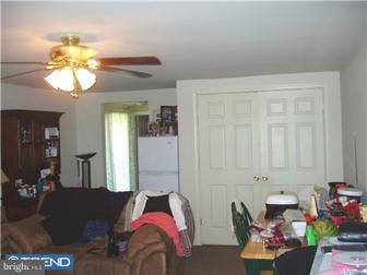 27 Harmony Road Levittown, PA 19056 - Photo 6 of 7 Gallery Image 6