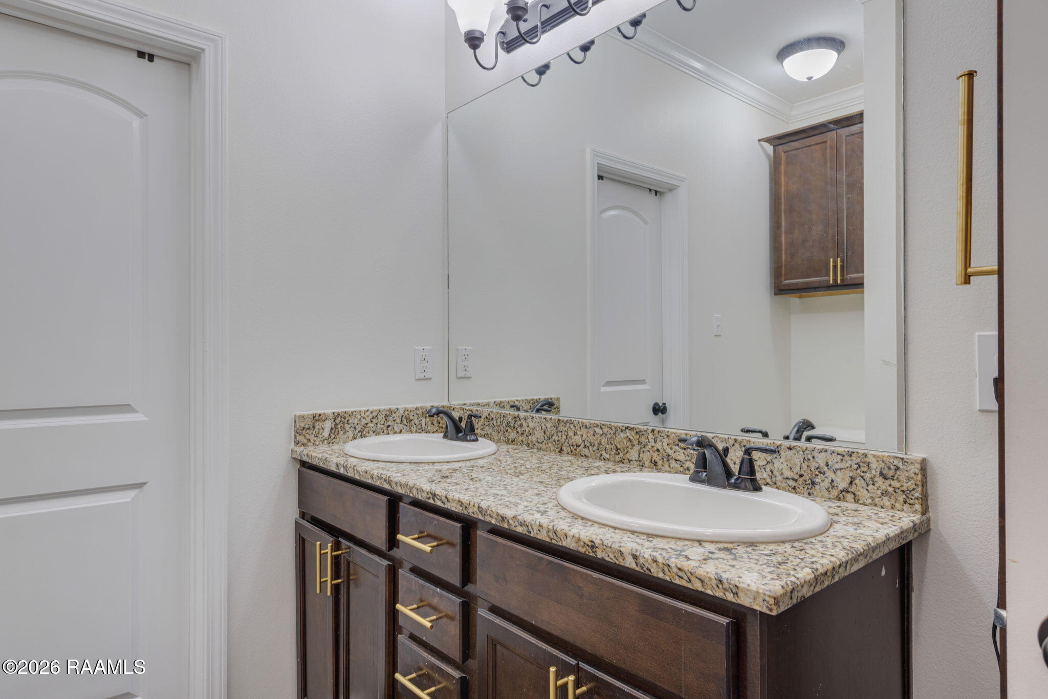 217 Broland Drive Duson, LA 70529 - Photo 13 of 22 Dual Sinks