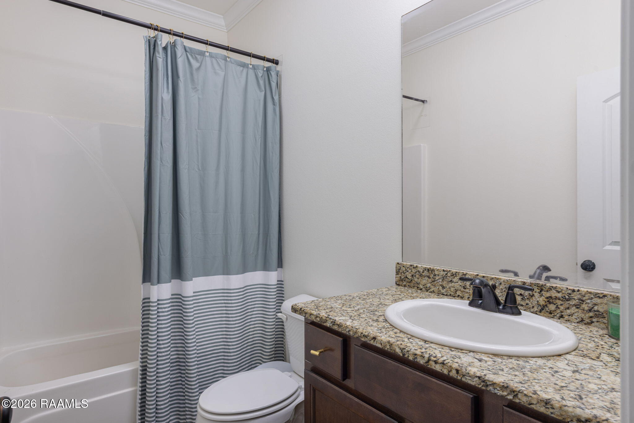 217 Broland Drive Duson, LA 70529 - Photo 15 of 22 Guest Bathroom