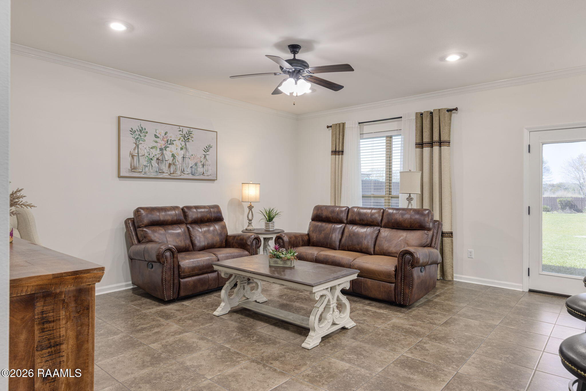 217 Broland Drive Duson, LA 70529 - Photo 4 of 22 Oversized Living Room
