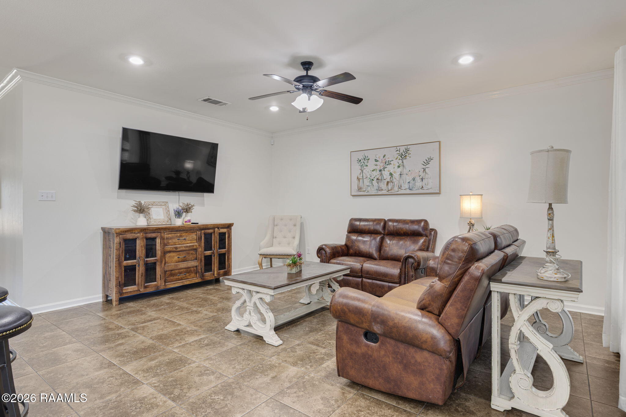 217 Broland Drive Duson, LA 70529 - Photo 7 of 22 Crown Molding