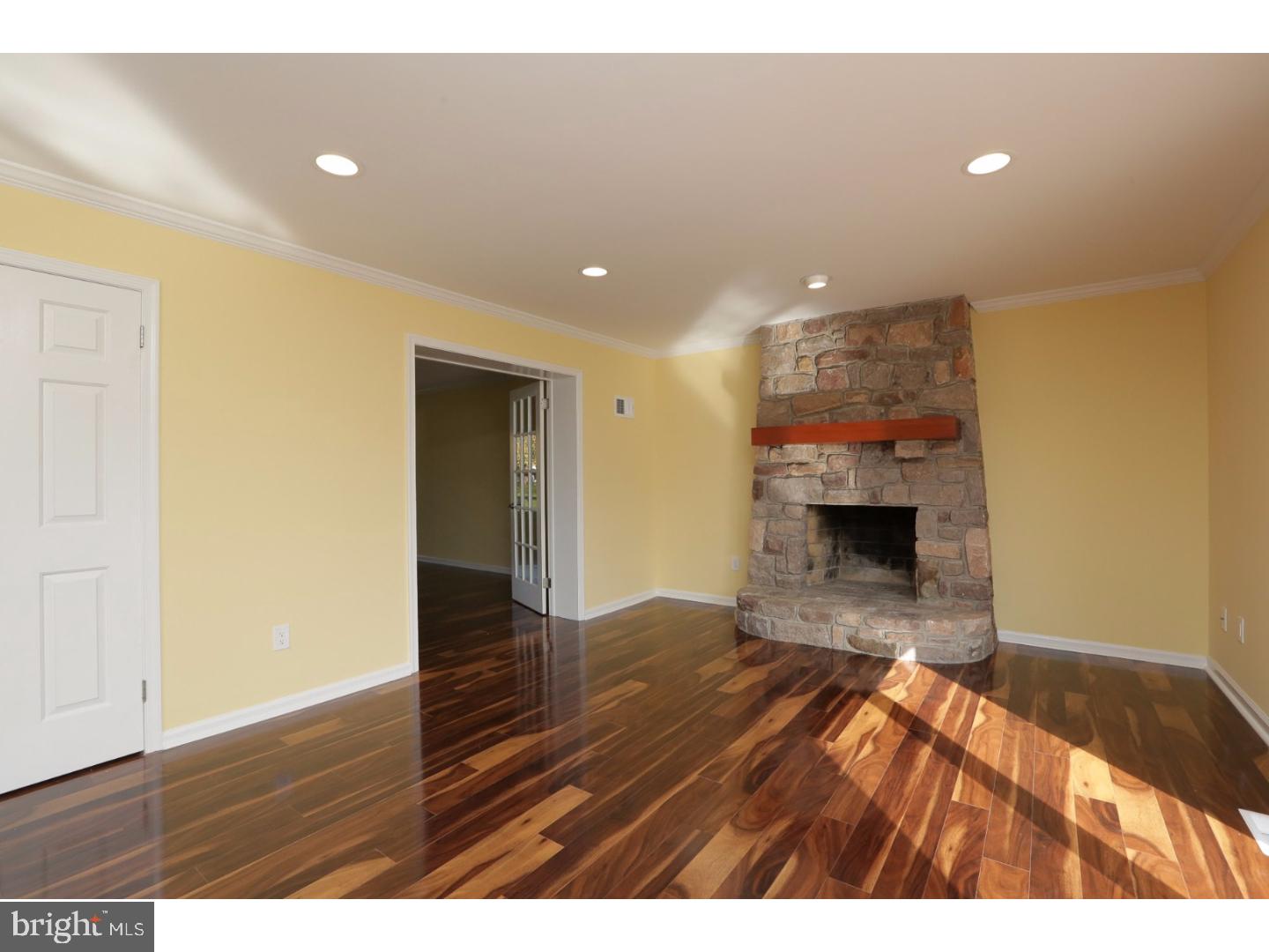 31 Jericho Road Holland, PA 18966 - Photo 13 of 25 Family Room